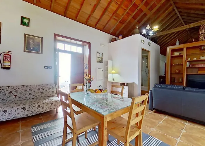 Sea View In - 70 Sqm דירה לה לגונה